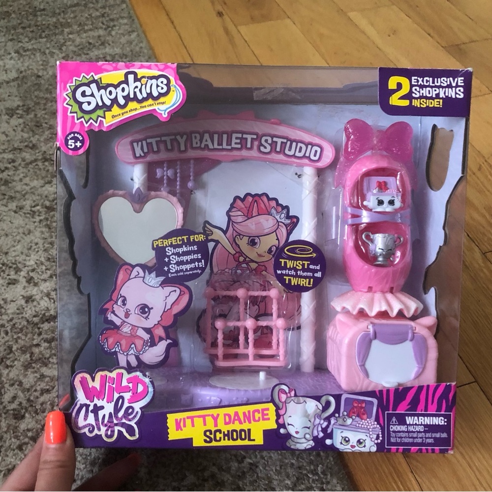 Shopkins Kitty School Dance